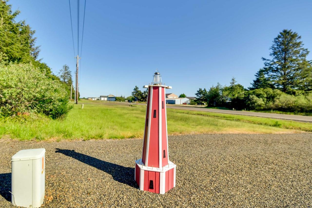 Villa Ocean Shores Retreat With Porch And Canal Views! Exterior foto